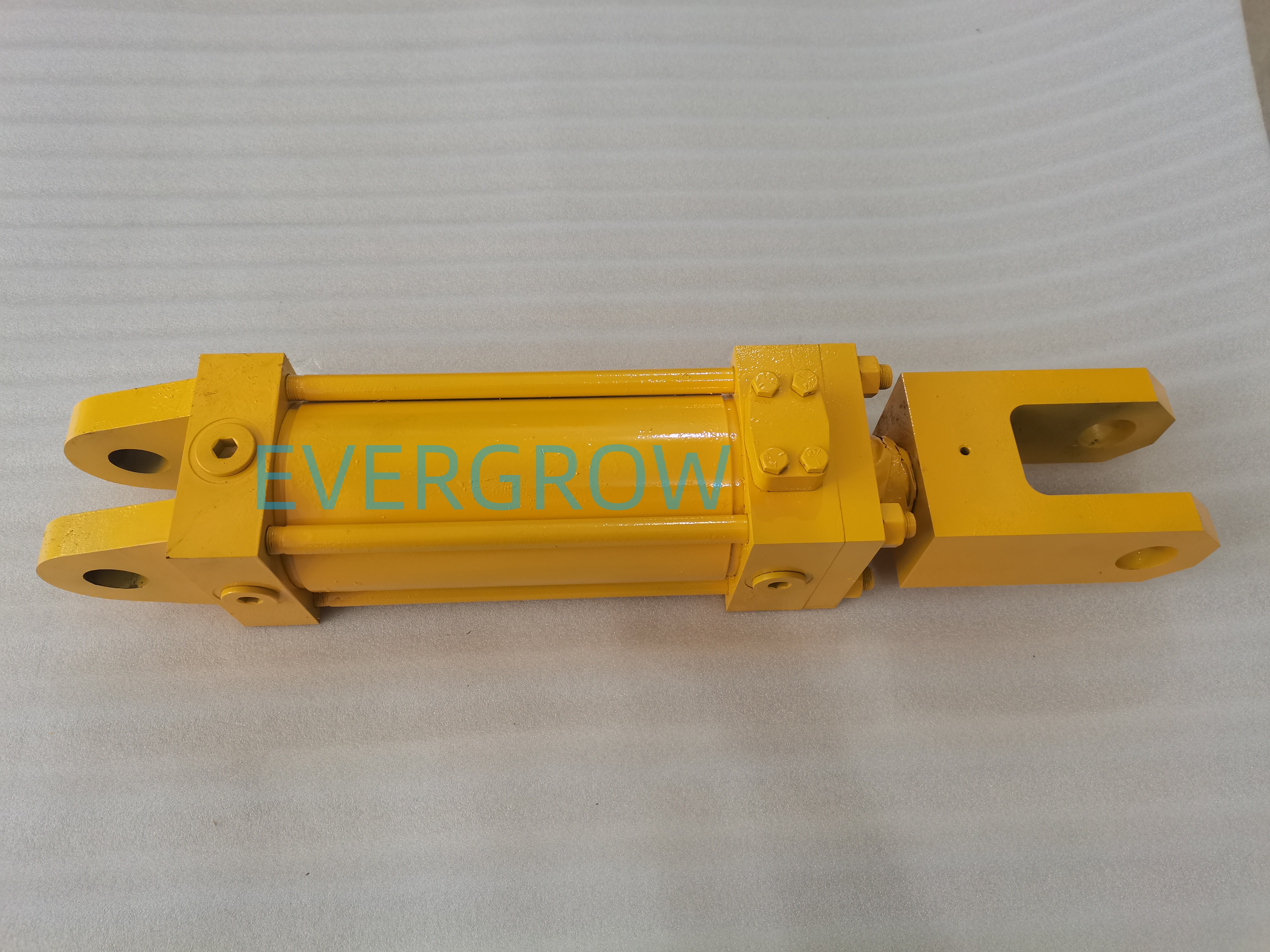 Nous fournissons le cylindre hydraulique OEM P / N 119416